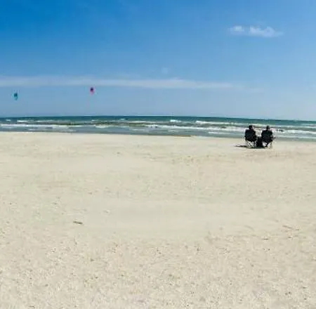 Caravan On The Beach, Pet Friendly * Corbu (Constanta)