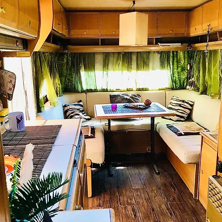 Hotel Caravan On The Beach, Pet Friendly